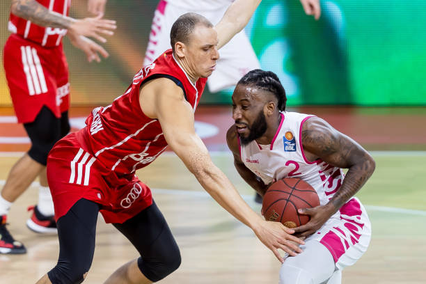 俱乐部需要 俱乐部需要